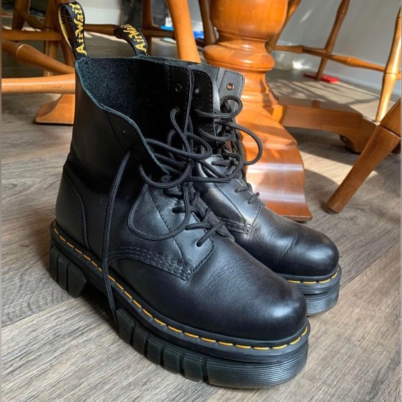 gently used platform docs ❤️ - Picture 1 of 4